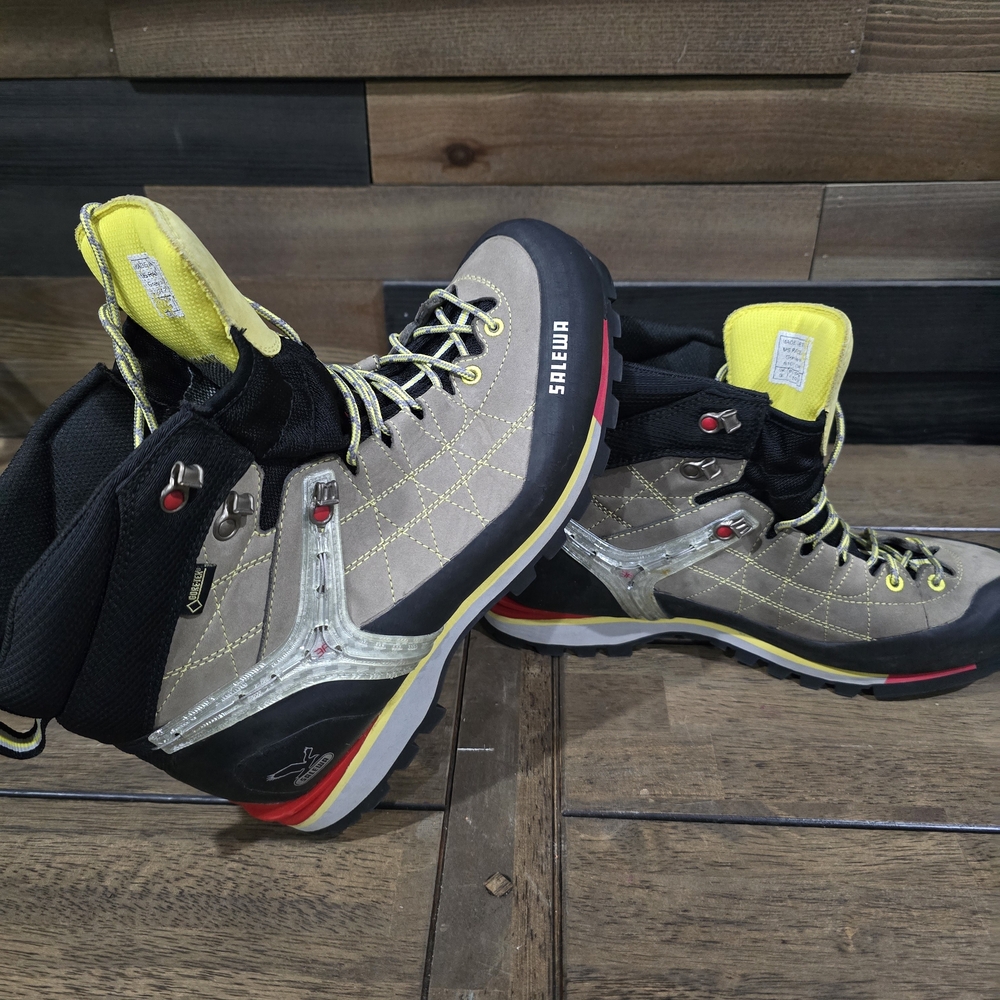 Salewa Men's Tan and Yellow Hiking Boots- GORTEX